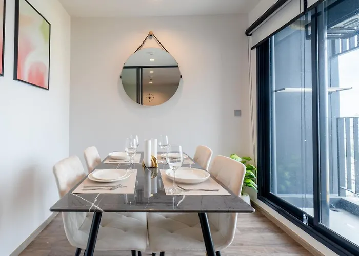 Near Bts And Mrtl High-floor L Chatuchak Market *