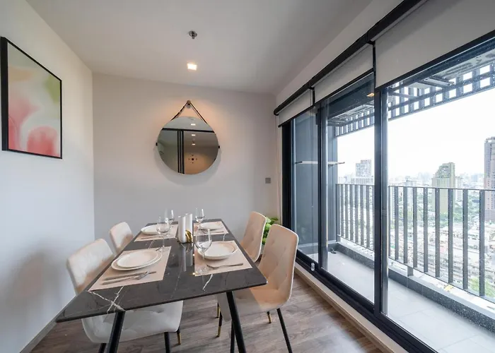 Near Bts And Mrtl High-floor L Chatuchak Market 曼谷