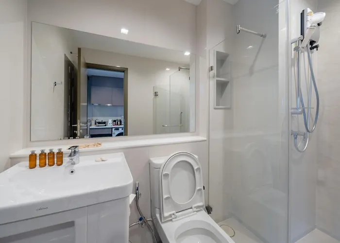 Near Bts And Mrtl High-floor L Chatuchak Market *